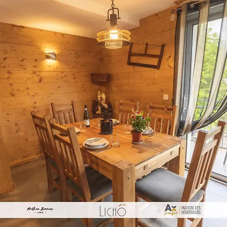 Les Balcons Montagnards アパート *