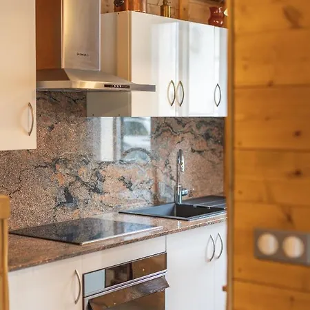 Les Balcons Montagnards آكس ليه تيرْم